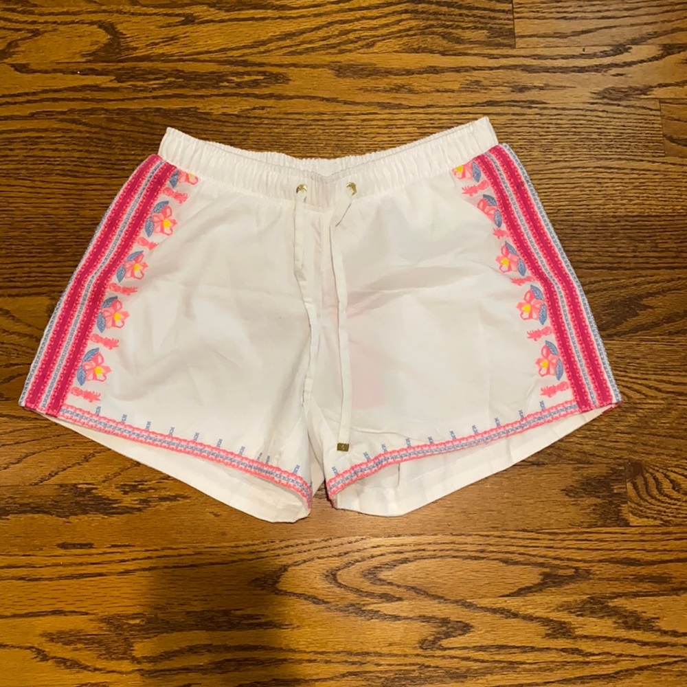 NWT!! Lilly Pulitzer Katia Embroidered Short